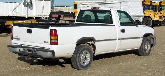 Image of GMC Sierra equipment image 2