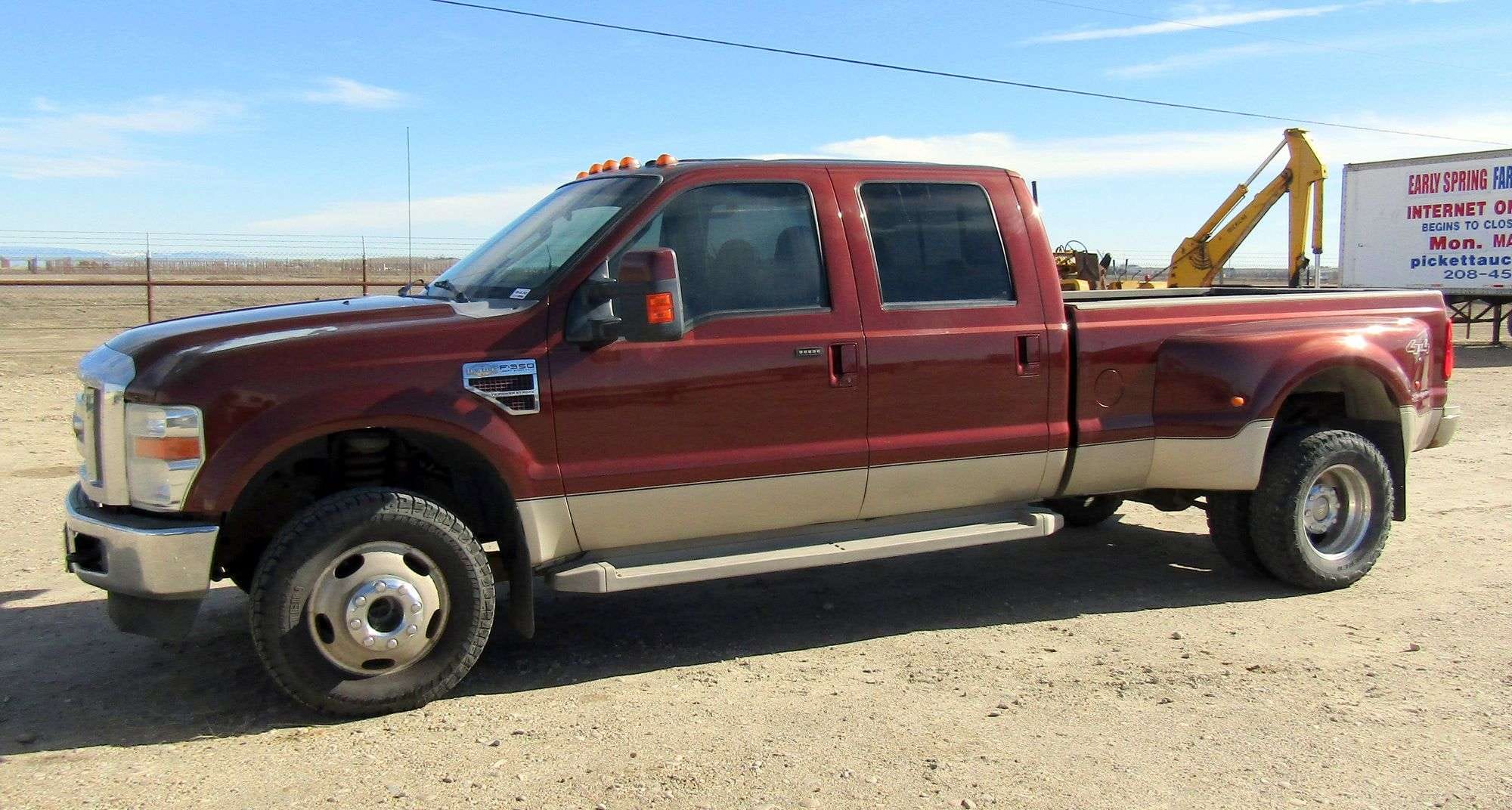 2008 Ford F-350 Equipment Image0
