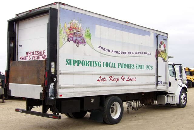 Image of Freightliner Business Class M2 equipment image 3