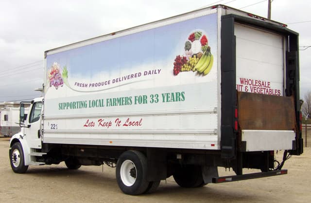 Image of Freightliner Business Class M2 equipment image 4