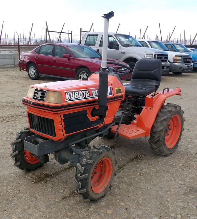 Image of Kubota B1750 equipment image 1