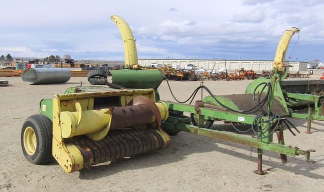 Image of John Deere 3800 equipment image 1