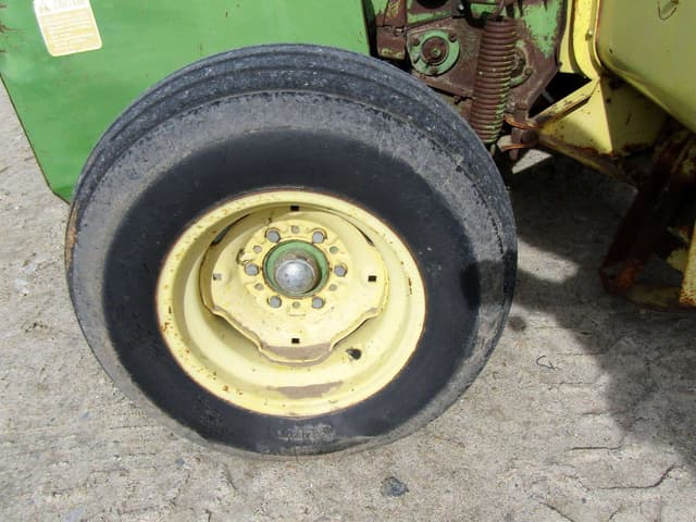 Image of John Deere 3800 equipment image 4