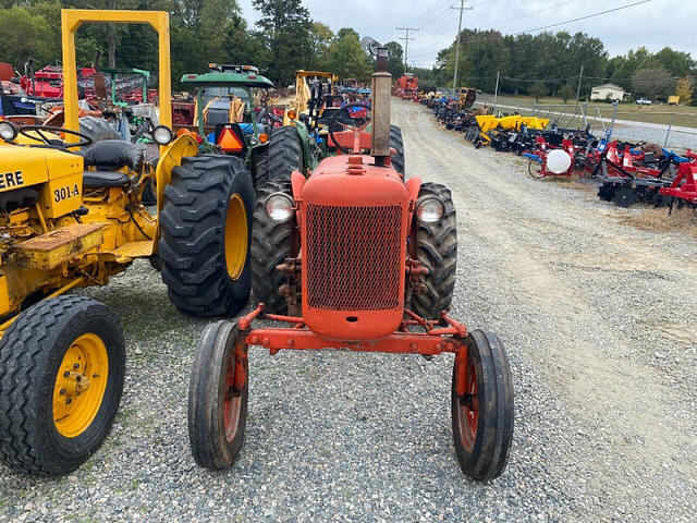 Image of Allis Chalmers B equipment image 2