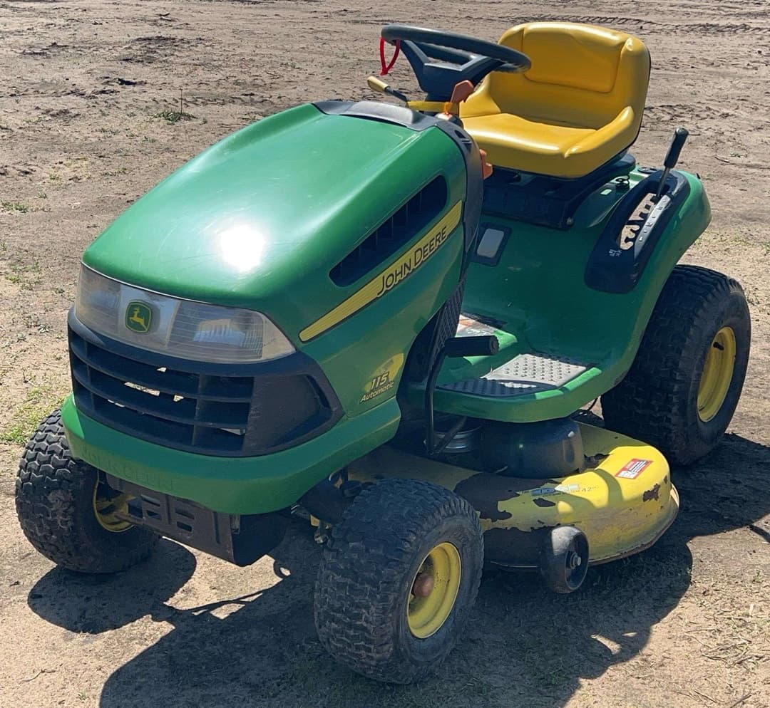Image of John Deere 115 Primary image
