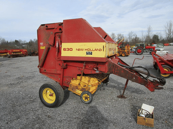 Main image New Holland 630