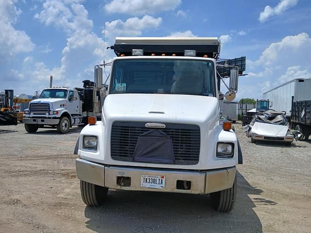 Image of Freightliner FL80 equipment image 1