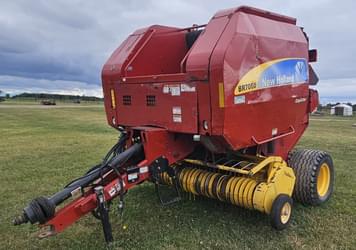 Main image New Holland BR7060