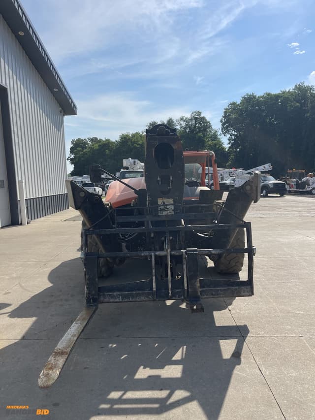 Image of JLG 1055 equipment image 3