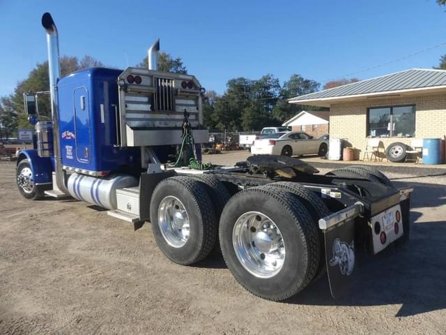 Image of Peterbilt 389K equipment image 3