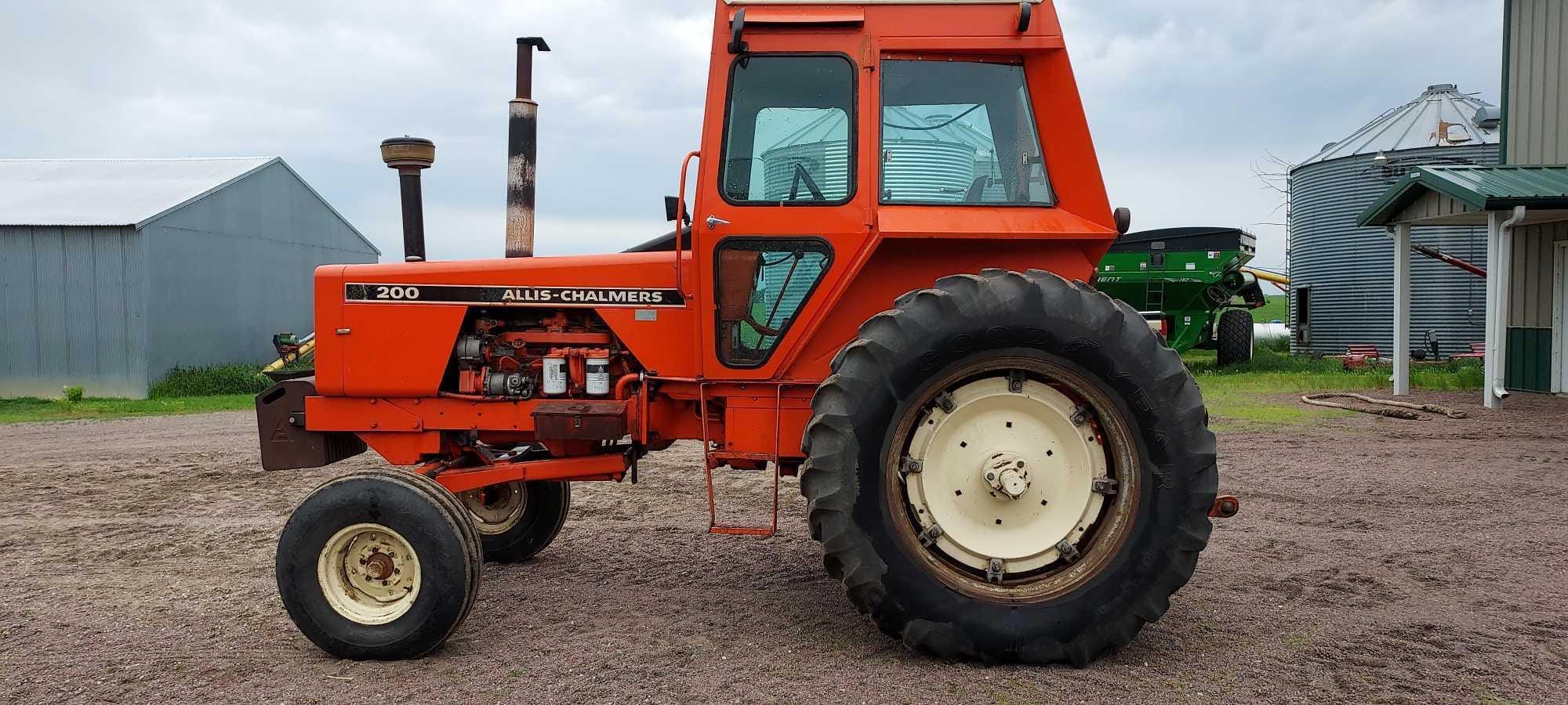 Main image Allis Chalmers 200