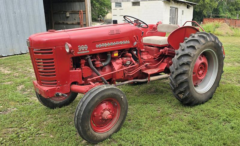 Image of International Harvester 300 Primary image