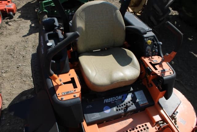 Image of Scag Freedom Z equipment image 3