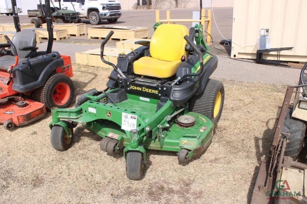 John Deere Z930 Equipment Image0