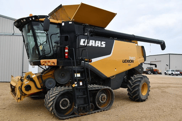 Main image CLAAS LEXION 740