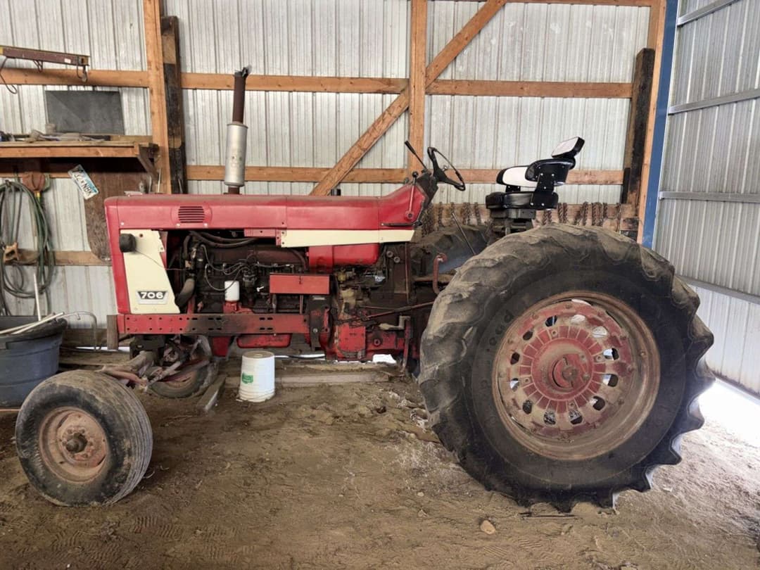 Image of Farmall 706 Primary image