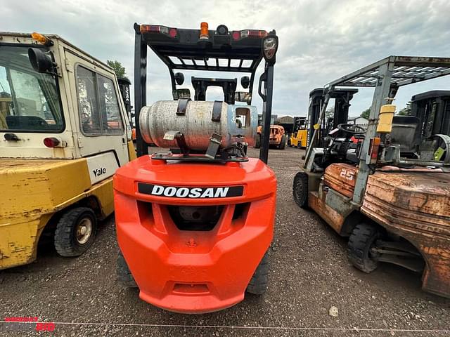 Image of  Doosan G30N-7 equipment image 3