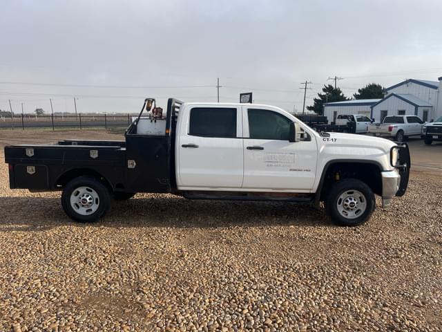 Image of GMC 2500HD equipment image 3