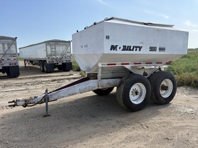 Image of Mobility 900 equipment image 1