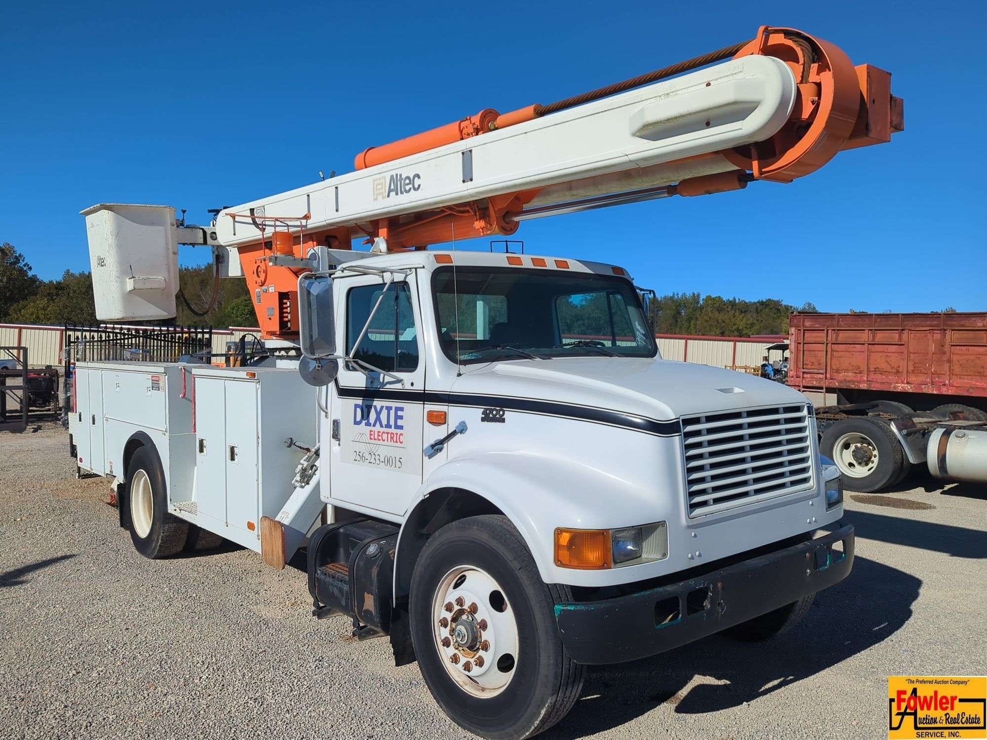 1998 International 4700 Equipment Image0