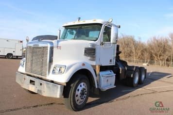 Main image Freightliner 122SD