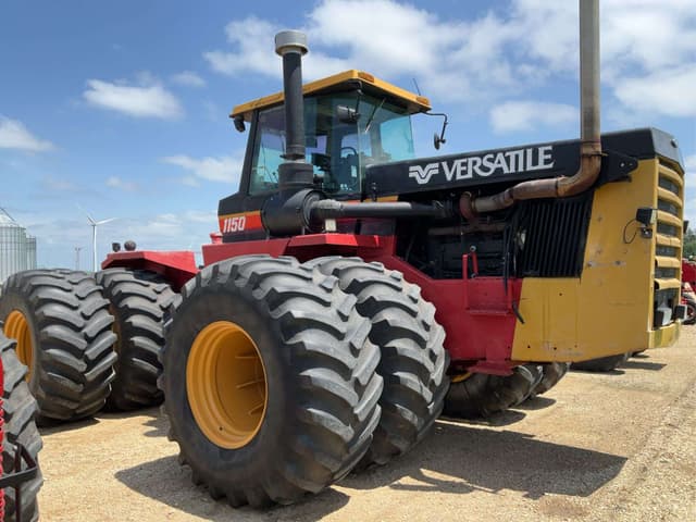 Image of Versatile 1150 equipment image 1