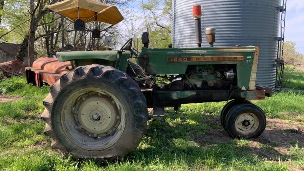 Main image Oliver 1650