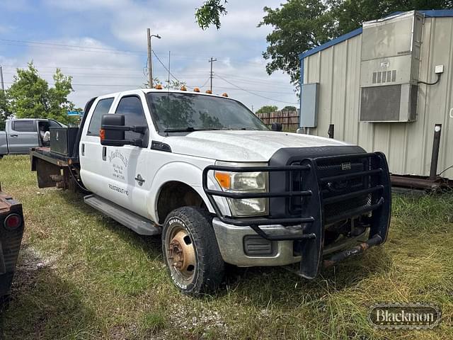 Image of Ford F-350 equipment image 4