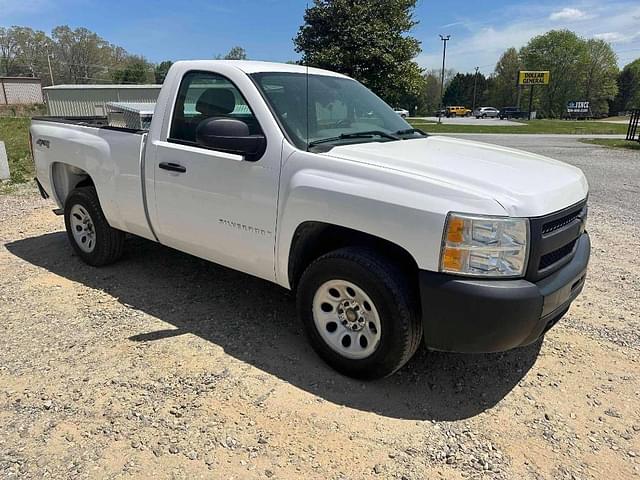 Image of Chevrolet 1500 equipment image 1