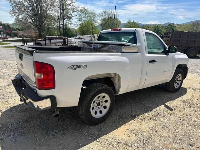 Image of Chevrolet 1500 equipment image 2