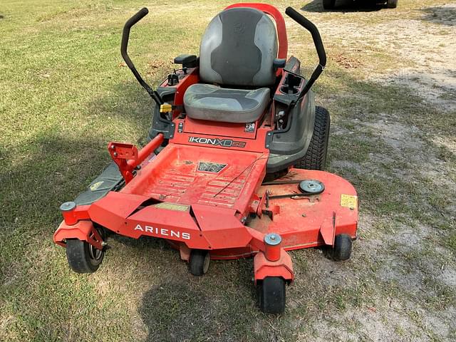 Image of Ariens Ikon XD52 equipment image 1