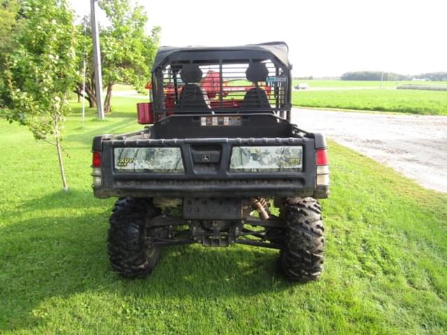 Image of John Deere Gator 825 equipment image 4