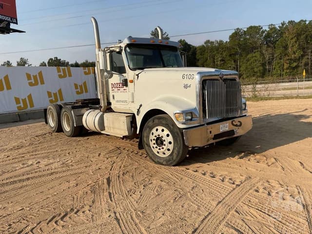 Image of International 9900I equipment image 2