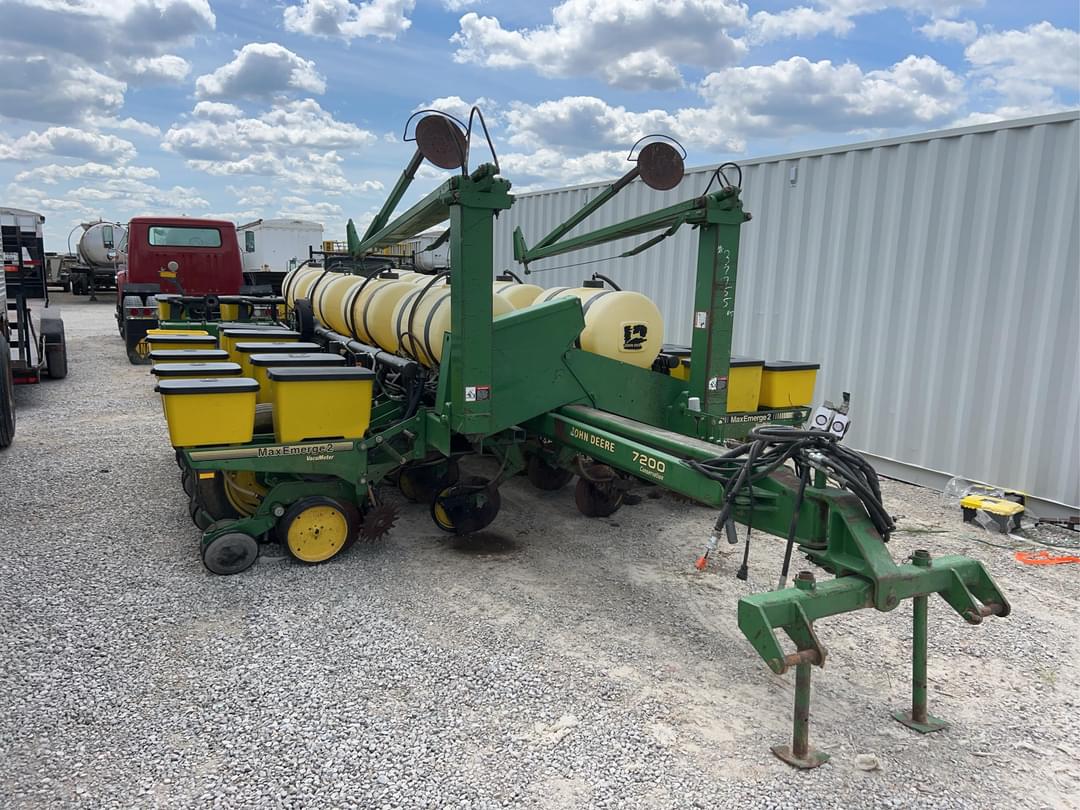 Image of John Deere 7200 Primary image