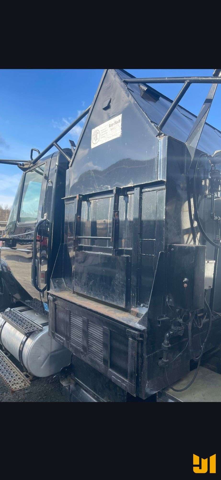 Image of International MA025 Image 1