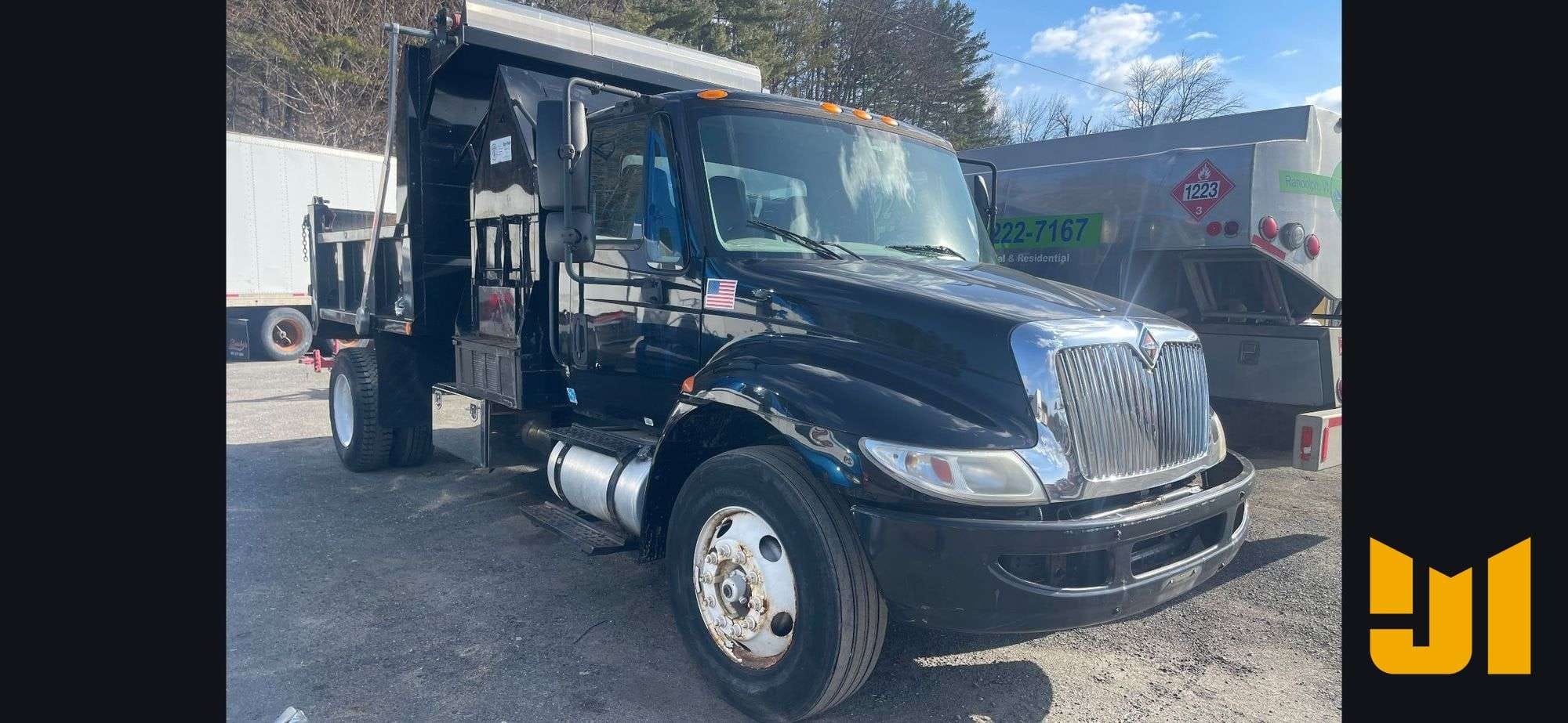 2011 International MA025 Equipment Image0