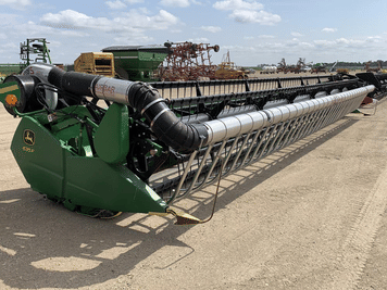 Main image John Deere 635F