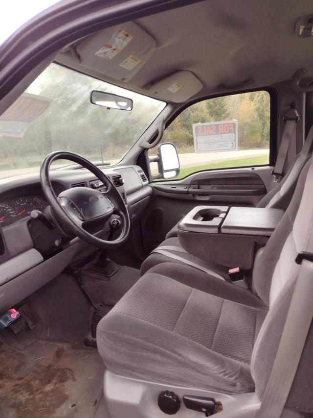 Image of Ford F-250 equipment image 4