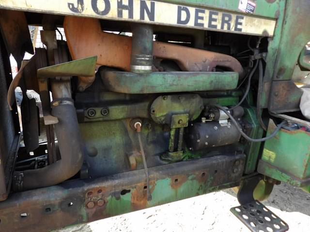 Image of John Deere 4240 equipment image 4