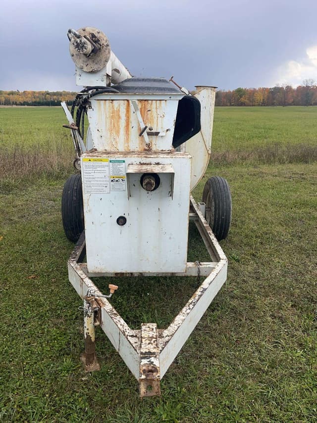 Image of Henke B745 equipment image 2