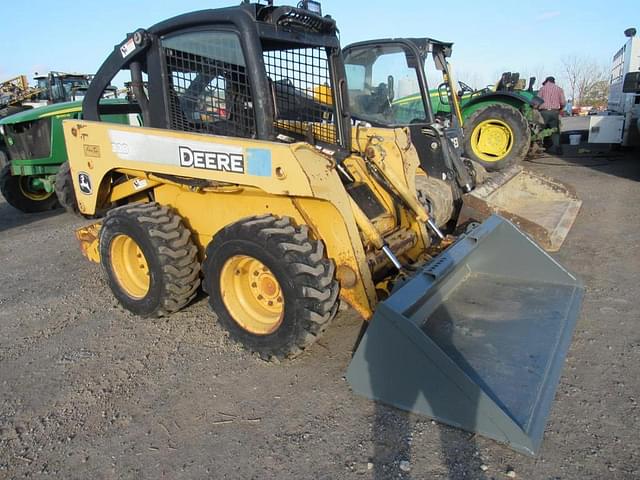 Image of John Deere 320 equipment image 1