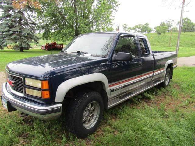 Image of GMC 2500 equipment image 1