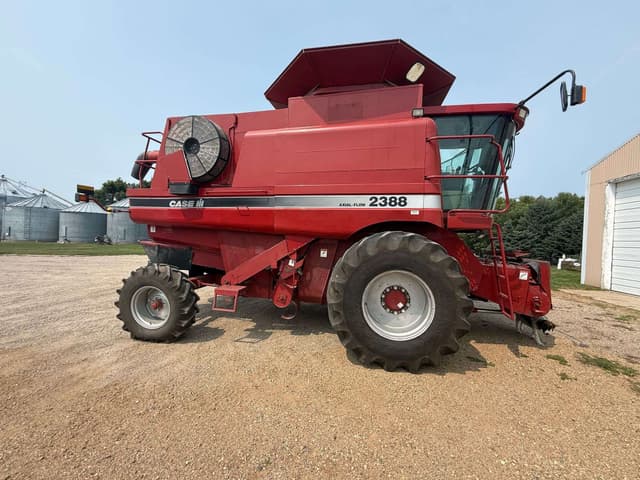 Image of Case IH 2388 equipment image 3