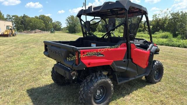 Image of Honda Pioneer 1000 equipment image 4