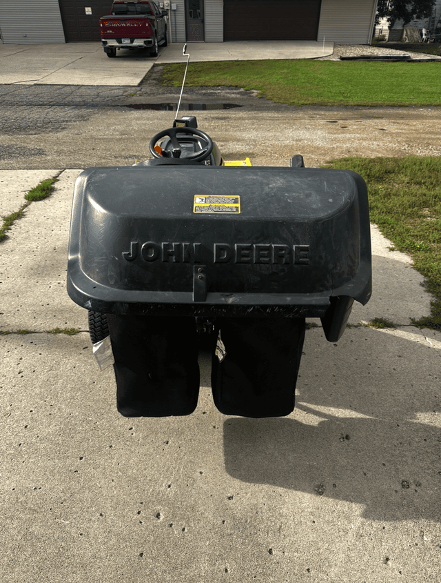 Image of John Deere X300 equipment image 1