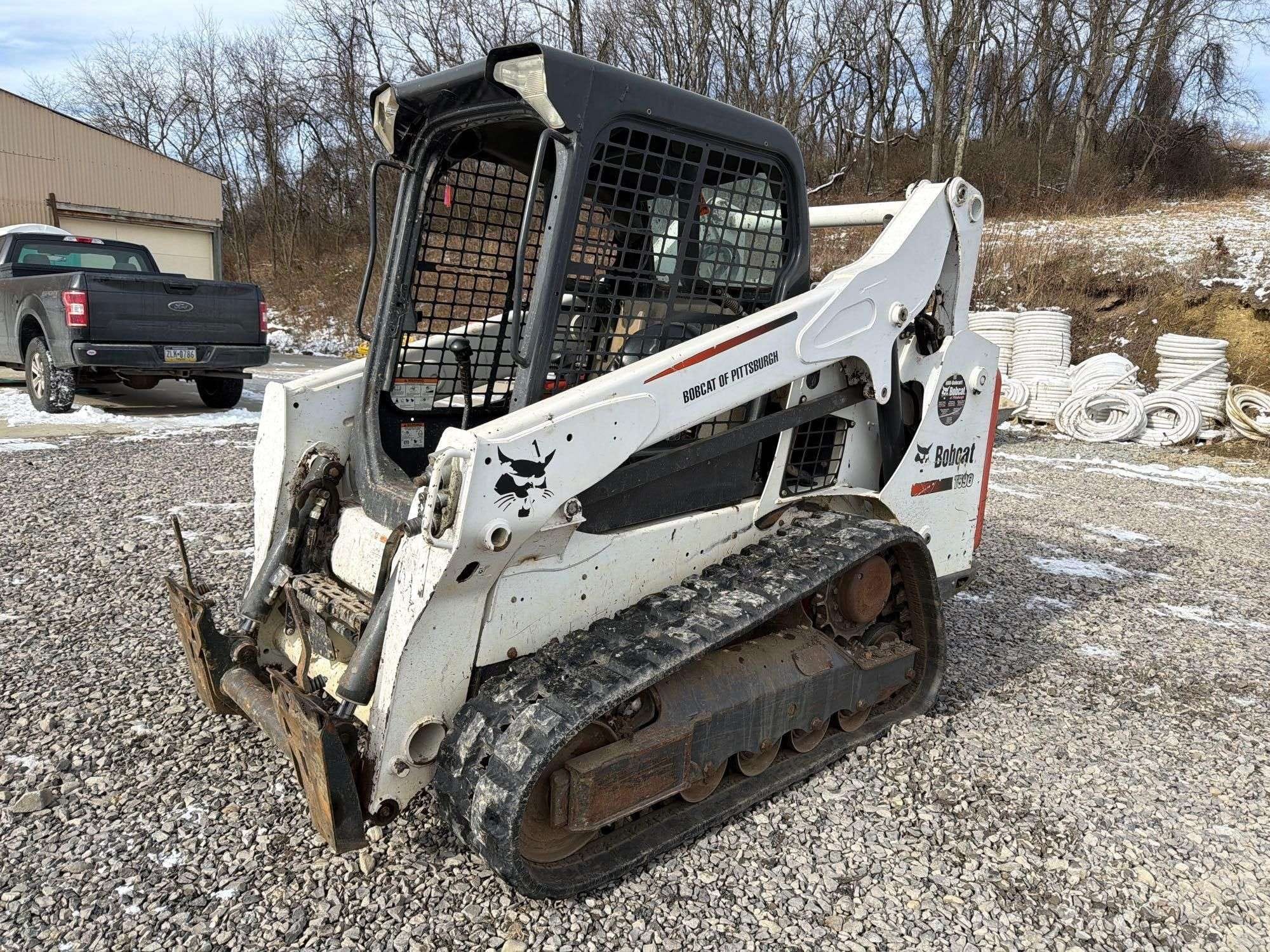 2016 Bobcat T590 Equipment Image0