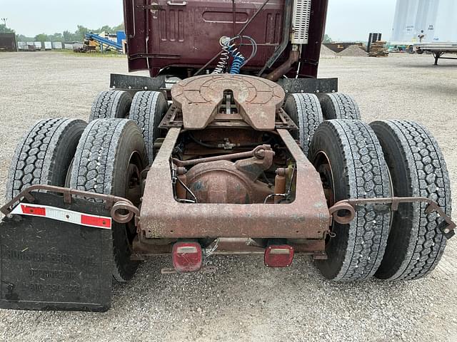Image of White GMC WIA equipment image 4