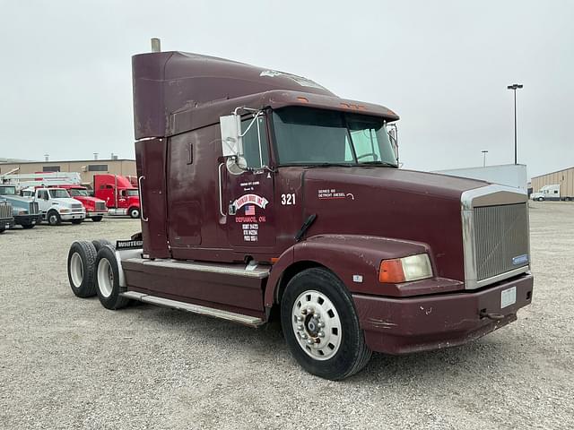 Image of White GMC WIA equipment image 2