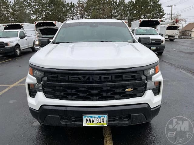 Image of Chevrolet Silverado equipment image 1