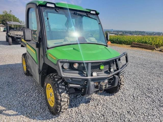 Image of John Deere XUV 835R equipment image 2